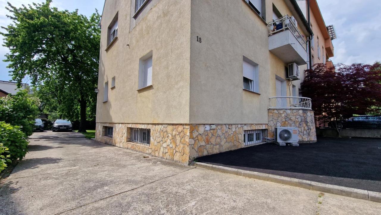 Apartment Gretanola In Zagreb, Parking, Self Check-in *