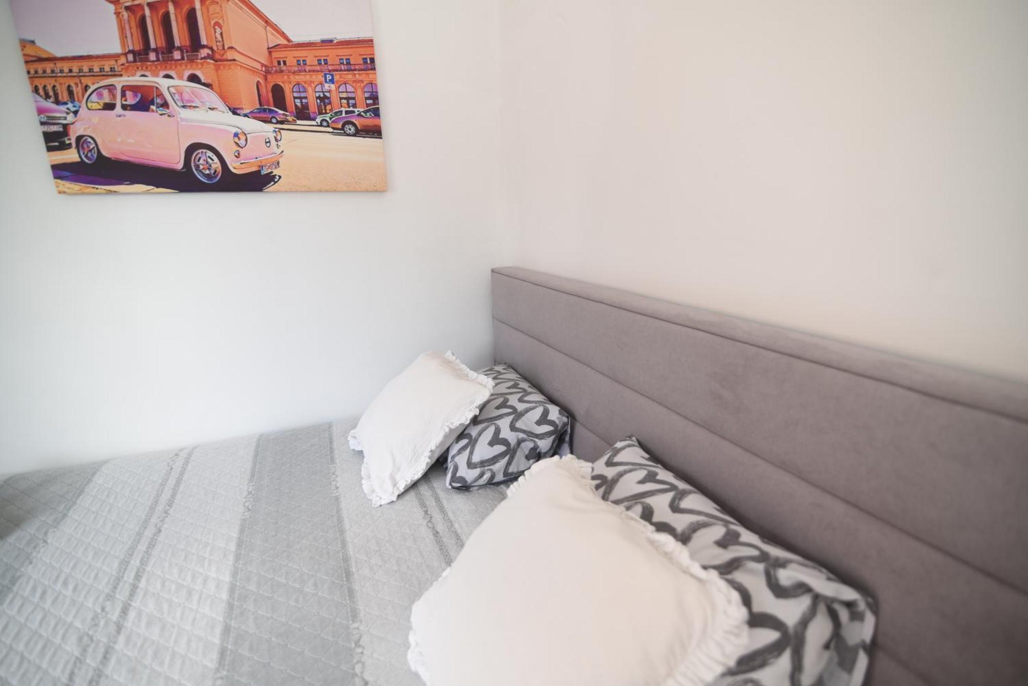 Gretanola In Zagreb, Parking, Self Check-in Apartment *
